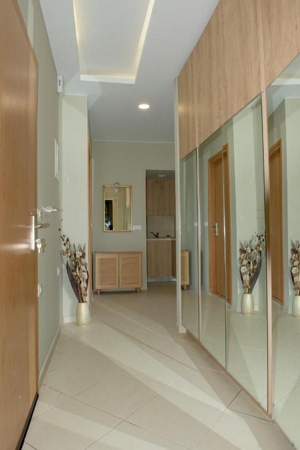Rafaela Apartments Istro Luaran gambar
